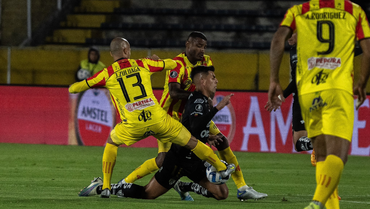 Independiente del Valle quedó afuera contra Deportivo Pereira en una serie donde los ecuatorianos eran favoritos.&nbsp;