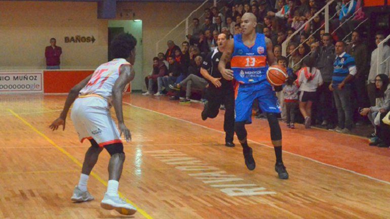 Centro Español jugará los octavos de final con ventaja