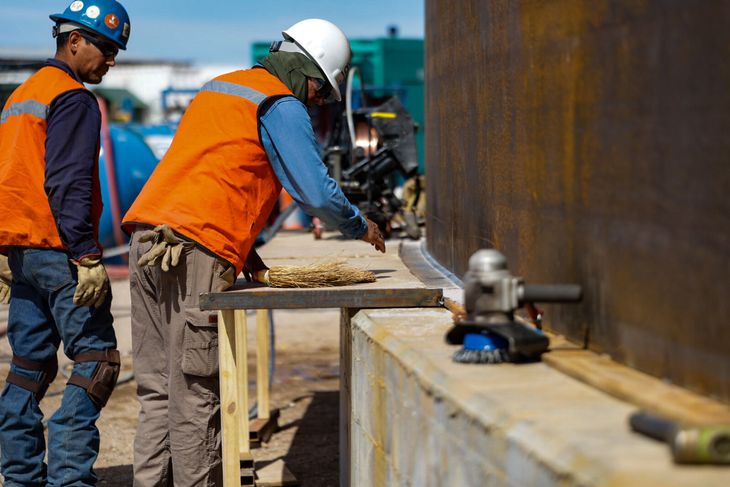 Vaca Muerta Oil Sur: crece la playa de tanques que transformará la exportación de crudo Vaca Muerta Oil Sur: crece la playa de tanques que transformará la exportación de crudo