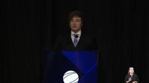 El presidente brindó un discurso en la apertura del evento de la Bolsa de Comercio. El presidente brindó un discurso en la apertura del evento de la Bolsa de Comercio.