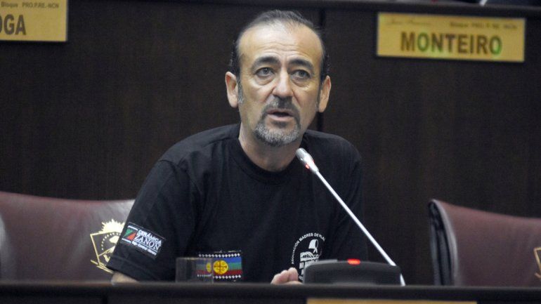 Godoy asegura que hay un ejército de funcionarios que cobran fortunas.