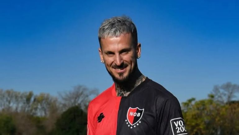 Increíble: sin Keylor Navas por una lesión, Newells improvisó con Benedetto en una insólita posición