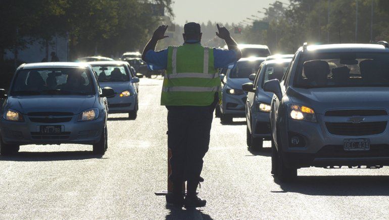 Más de 65 autos por minuto en las rutas por el feriado