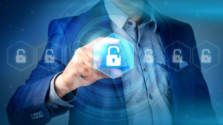 Japón va a hackear a su gente para evitar problemas a futuro