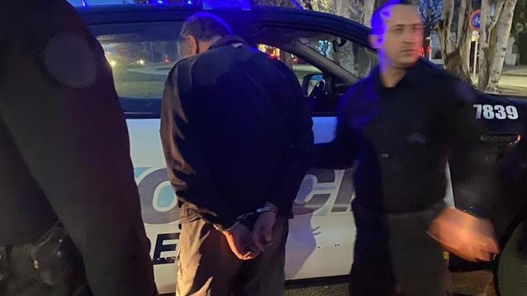 El momento en que volvieron a capturar a Sergio Razzari en Viedma. El momento en que volvieron a capturar a Sergio Razzari en Viedma.