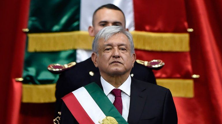 Andrés López Obrador se comprometió a no robar en su asunción