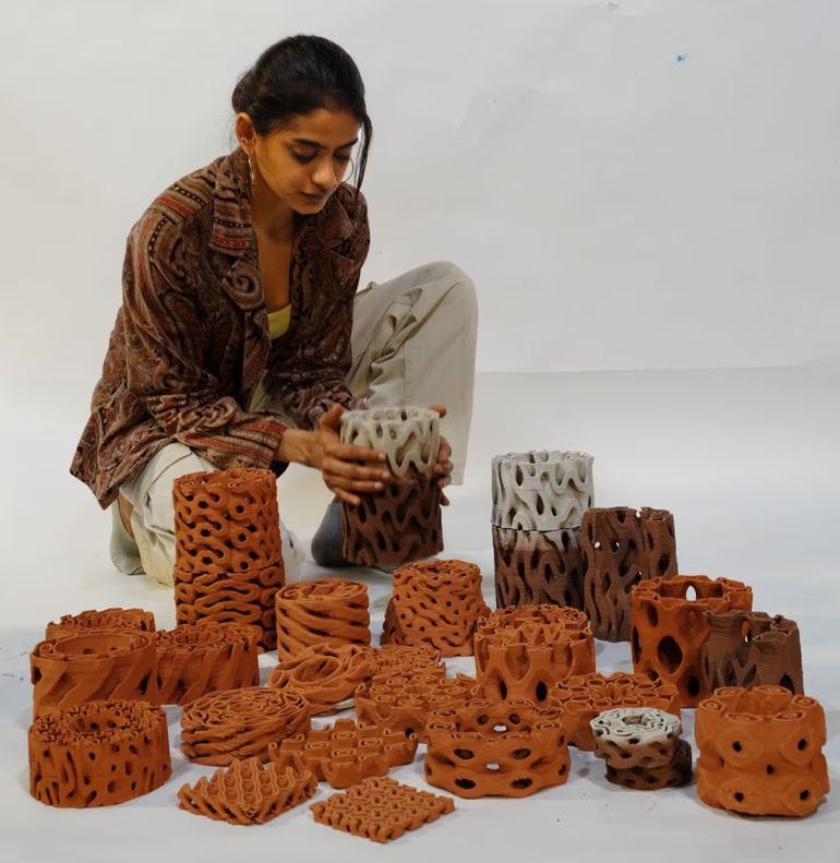 El climatizador TerraMound ofrece una solución funcional para el enfriamiento de diversos espacios. El climatizador TerraMound ofrece una solución funcional para el enfriamiento de diversos espacios.