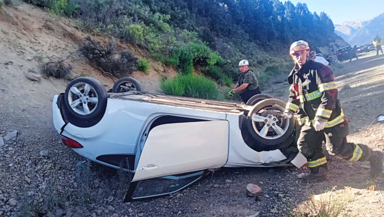 Ruta 40: un turista chileno volcó cerca de Villa La Angostura