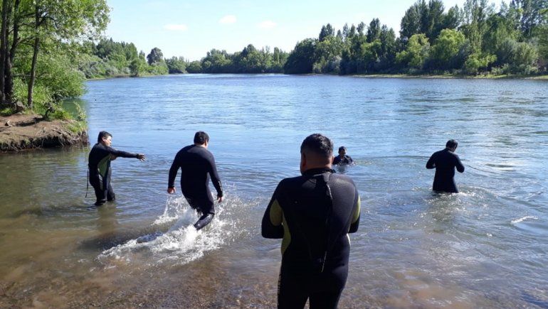 Búsqueda en el río Neuquén: Descartamos encontrarlo con vida