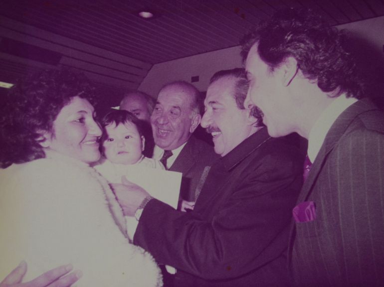 Alfonsín con su ahijada neuquina.