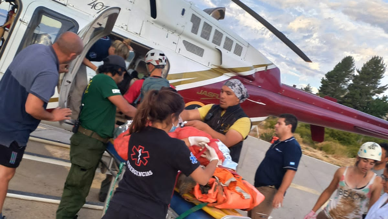 Turistas fueron arrastrados por un alud en la zona de Laguna Jakob