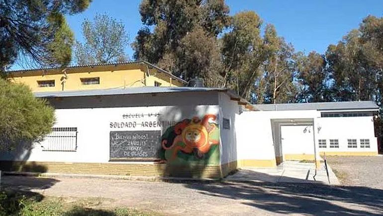 Familias de Cuatro Esquinas amenazan con cortar la Ruta 151