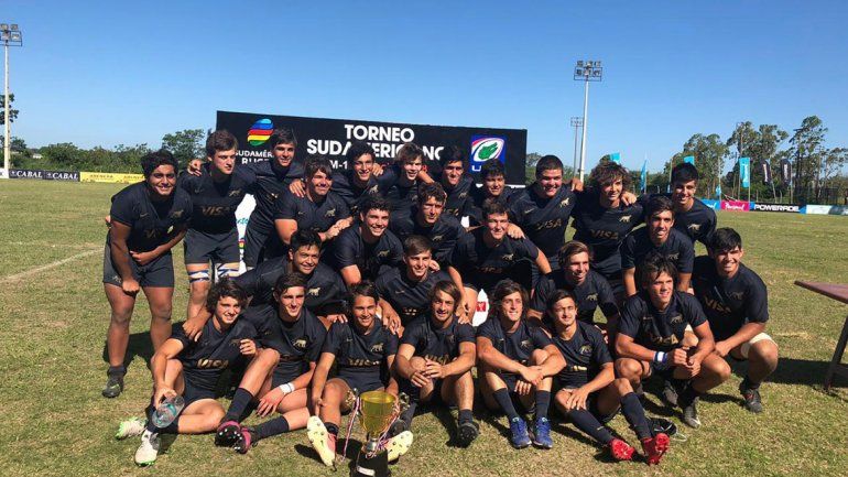 Con Gómez, Los Pumitas festejaron en Asunción