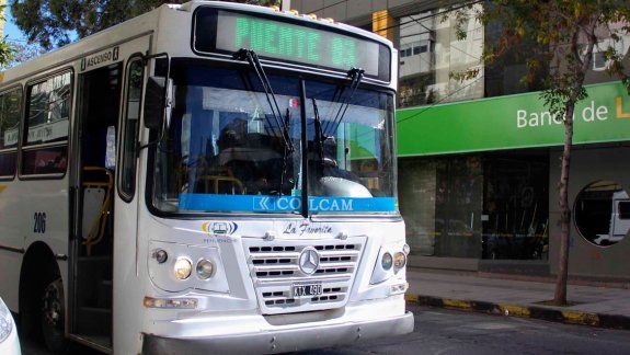 Desde el lunes viajar en colectivo urbano será 28