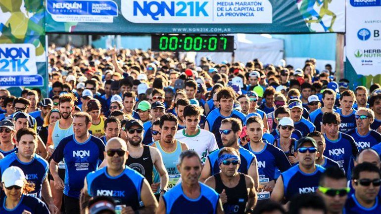 Miles de personas participaron de la NQN21K