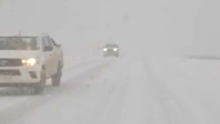 Nieve, escarcha y hielo en rutas de Chubut.