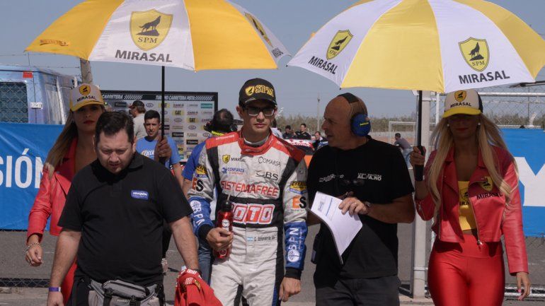 El piloto debutó en Centenario y pudo completar la final.