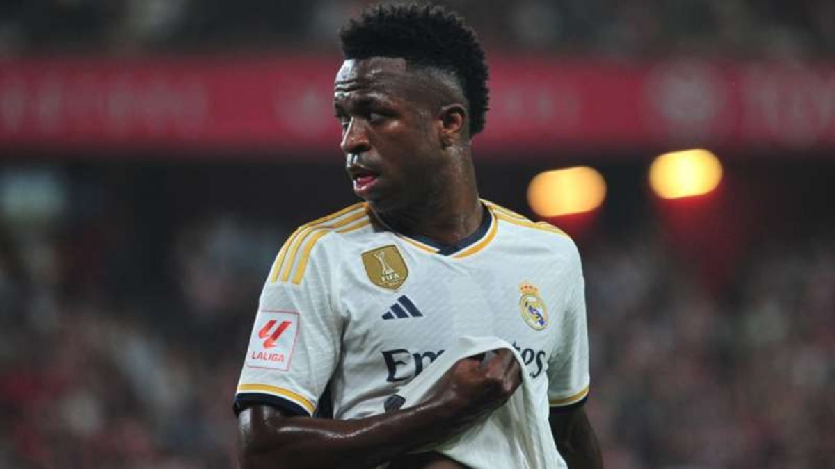 Foto viral: el defensor argentino que trató de llorón a Vinicius Jr.