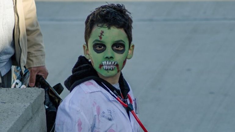 Vuelve la caminata zombie por Halloween a Comodoro  Rivadavia.