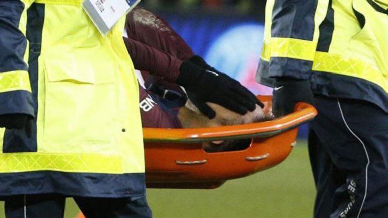 Neymar pasará por el quirófano y no jugará por dos meses