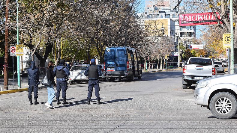 Se conoció un nuevo video del joven baleado por un policía cipoleño