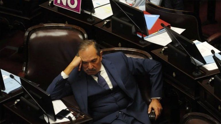 Alperovich llegó al país tras la denuncia por abuso sexual