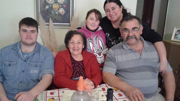 Ernesto Urbina, que vive en Punta Alta, recibió varias cartas durante la guerra y una de ellas fue de Graciela Vassarotto, quien en 1982 tenía 14 años y le escribió a un soldado anónimo.