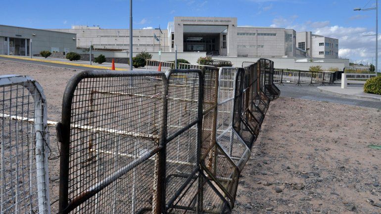 Diputados esperan definiciones económicas de Gutiérrez