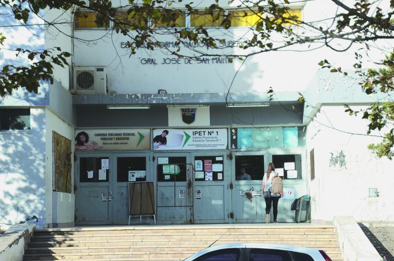 El colegio San Martín fue escenario de un gran escándalo.