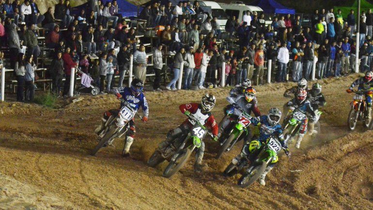 El neuquino Marco Schmit estrenará esta noche su flamante Yamaha.&nbsp;