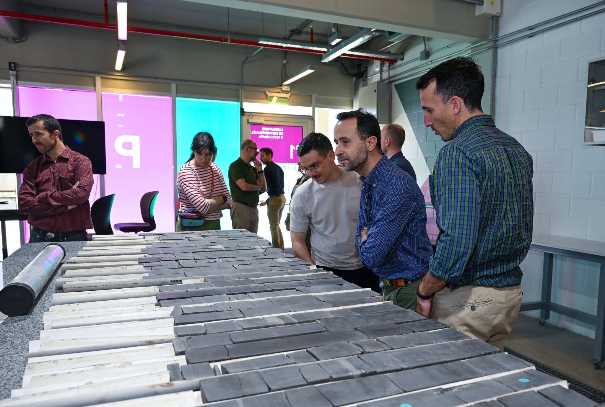 Y-TEC recibió a equipos técnicos de ENI, socio estratégico de YPF en el desarrollo de Argentina GNL (Foto: LinkedIn Y-TEC)
