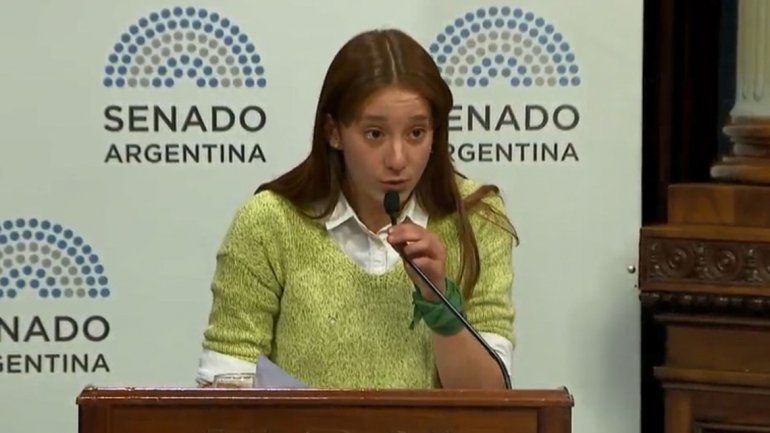 Una joven salteña sorprendió en el debate del Senado por el aborto legal