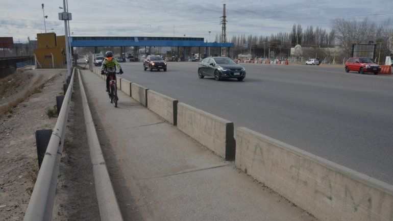 En la zona de los puentes ya les han robado a varios ciclistas.