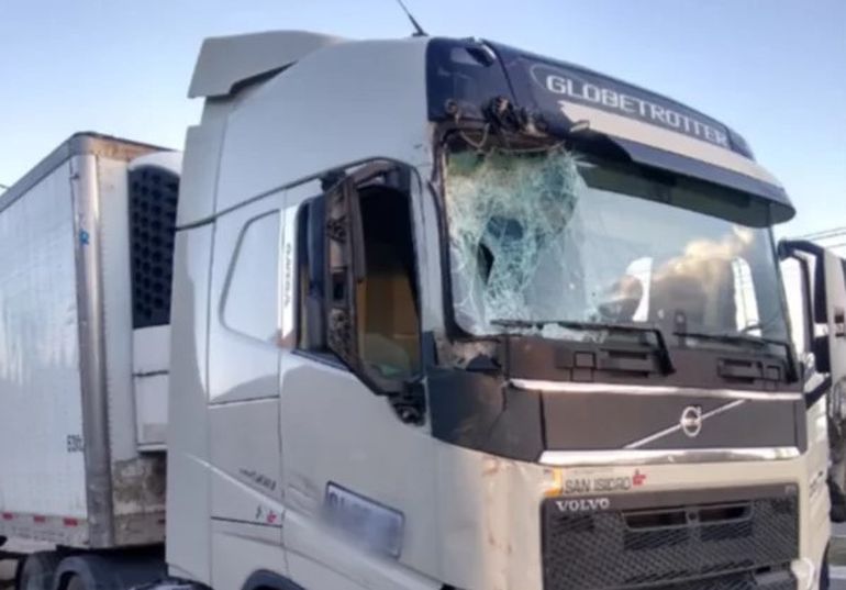 .Un camionero provocó un desastre en un pueblo de Chubut