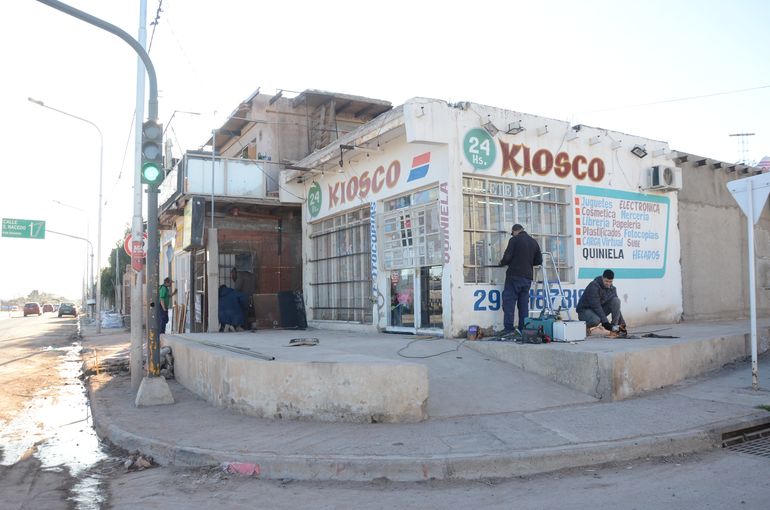 El kiosco y regalería que fue blanco de los robos organizados que tuvieron lugar tras las PASO. El kiosco y regalería que fue blanco de los robos organizados que tuvieron lugar tras las PASO.
