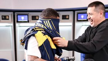 riquelme revelo cual es la mega estrella que intento contratar pero no pudo: nacio para jugar aca riquelme revelo cual es la mega estrella que intento contratar pero no pudo: nacio para jugar aca