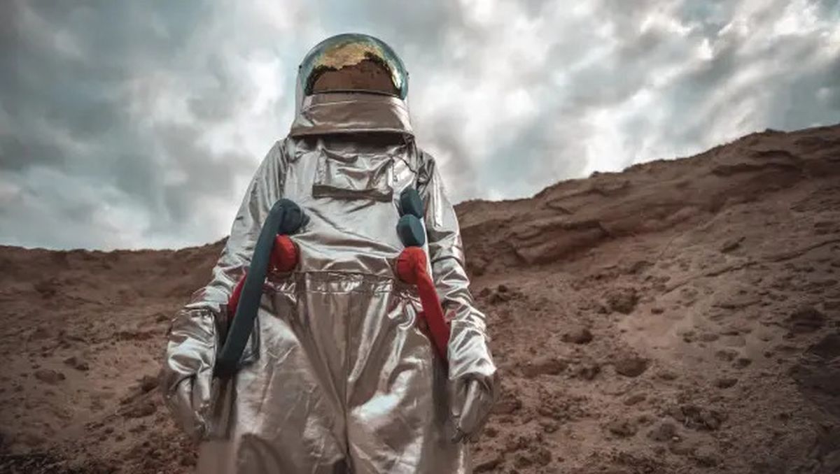 Revolucionario traje espacial convierte la orina en agua potable