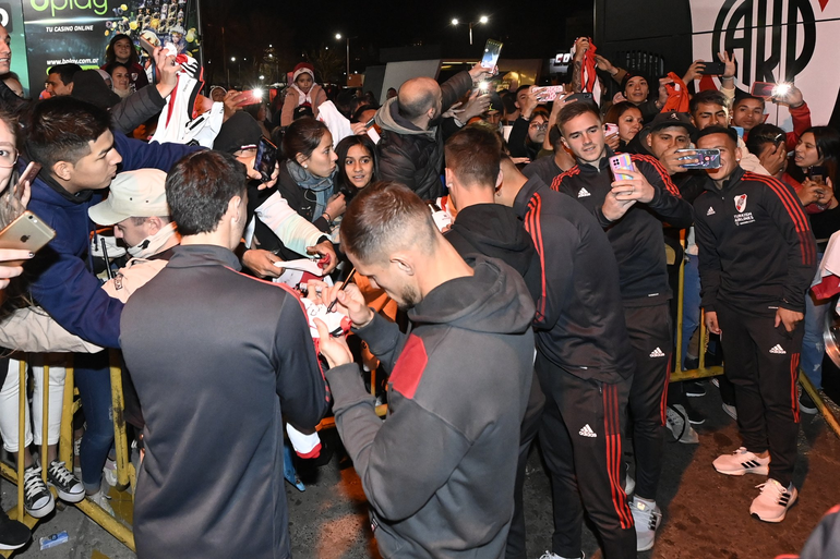 River cambia para buscar la primera victoria en Santa Fe: Hora y TV
