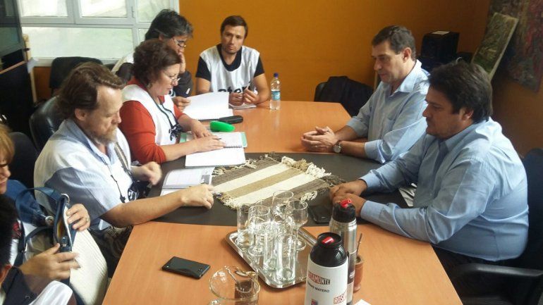 Gobierno mejoró la oferta salarial al gremio docente: el miércoles definen en asamblea