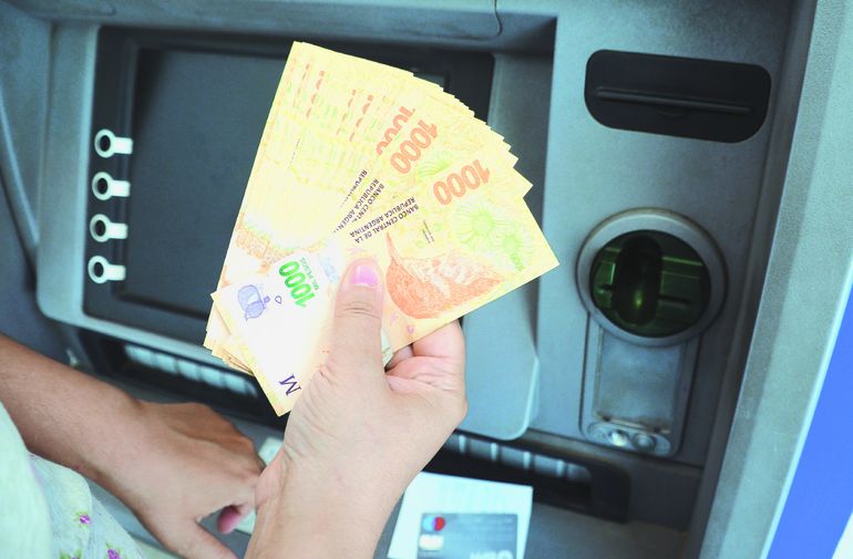 El cobro de los municipales será el viernes 30 de junio. El cobro de los municipales será el viernes 30 de junio.