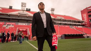 El refuerzo que pidió el técnico de Independiente, Gustavo Quinteros. El refuerzo que pidió el técnico de Independiente, Gustavo Quinteros.
