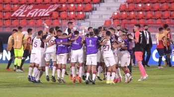 lanus se copo mas que independiente y se metio en semifinales lanus se copo mas que independiente y se metio en semifinales