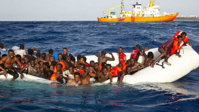 Los refugiados llegaron ayer a la mañana al puerto de Valencia.
