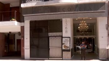 Cuando la mujer y el pequeño debían hacer el check out para retirarse, fueron encontrados sin vida. Cuando la mujer y el pequeño debían hacer el check out para retirarse, fueron encontrados sin vida.