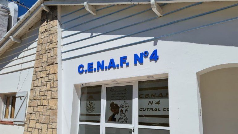 Lo detuvieron por golpear a su pareja y le encontraron droga y un arma