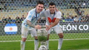messi acuña.jpg