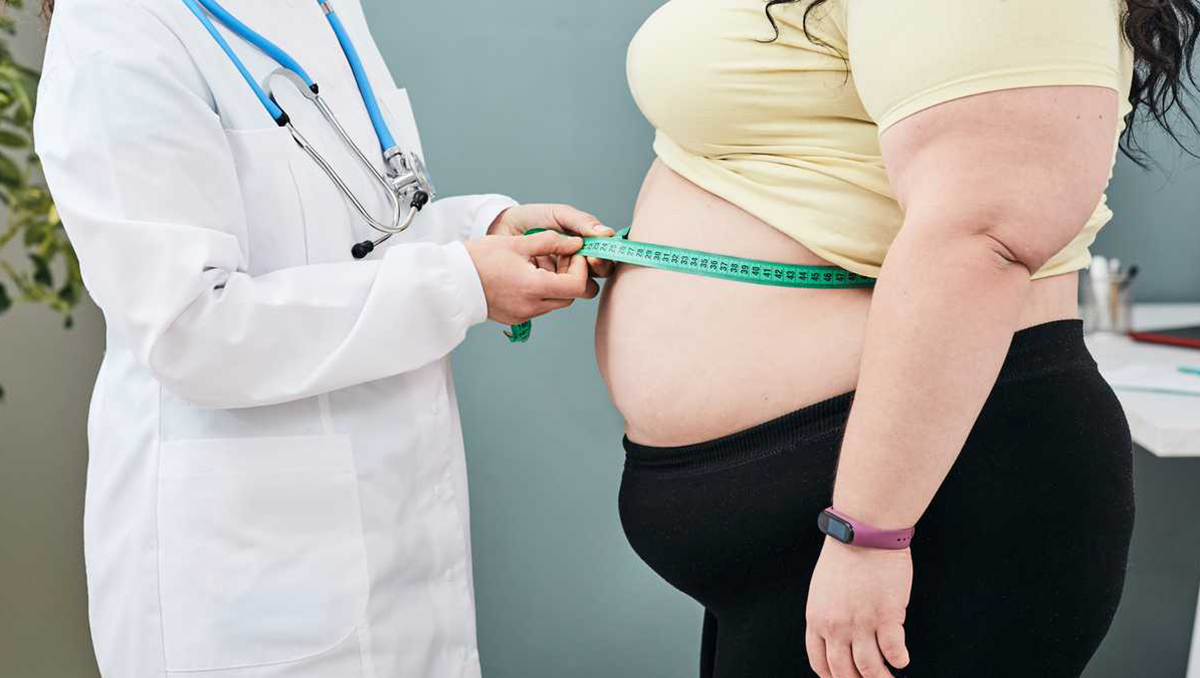 Cáncer de colon: avisan que bajar de peso ayuda a prevenirlo