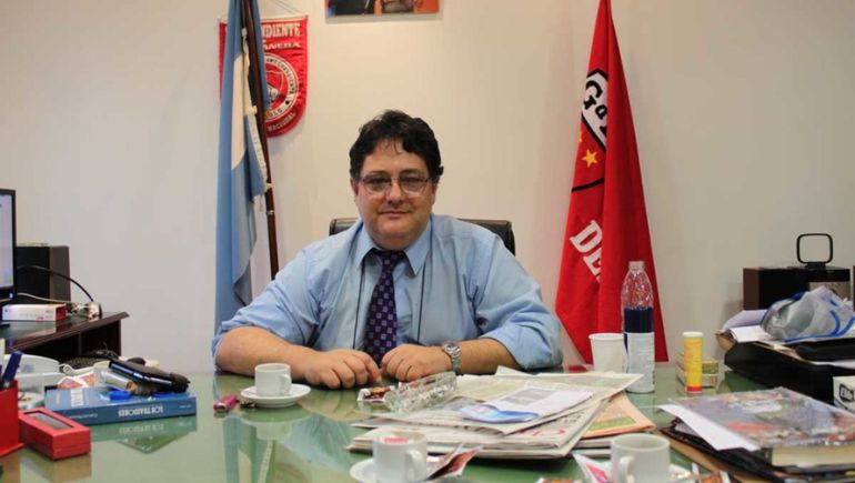 El amparo contra el DNU fue presentado por Jorge Rizzo.