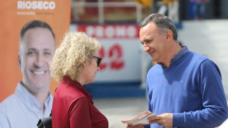 El candidato del Frente Neuquino estuvo en Parque Industrial.