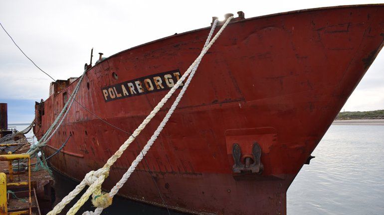 Hunden el cuarto barco en el Parque Submarino de Las Grutas